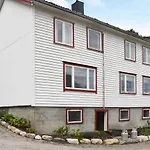 Сasa de vacaciones 8 Person In Snillfjord-by Traum