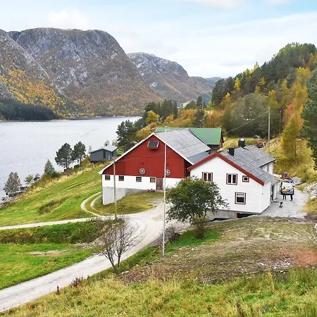 8 Person In Snillfjord-by Traum Snillfjord