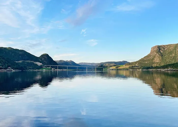 8 Person In Snillfjord-by Traum Snillfjord