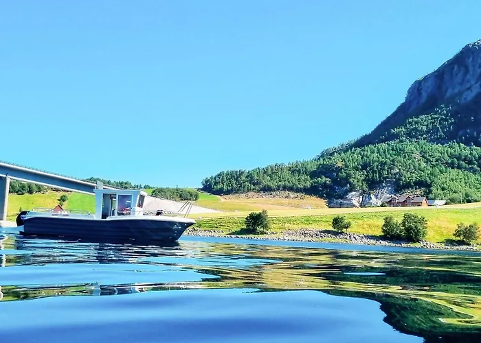 8 Person In Snillfjord-by Traum Feriehus