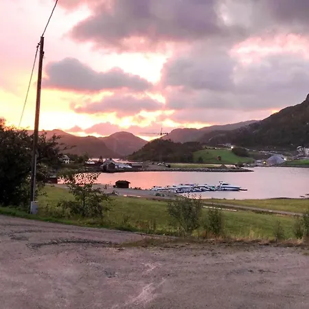 8 Person In Snillfjord-by Traum بيت للعطل *